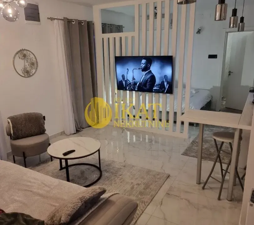 Rent, two bedroom apartment, 33m², Banovo Brdo, Beograd