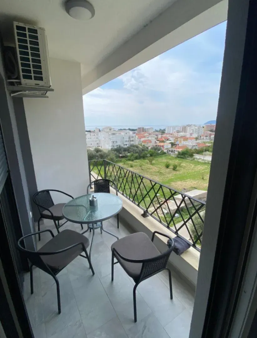 Izdavanje, jednosoban stan, 42m², Ilino, Bar