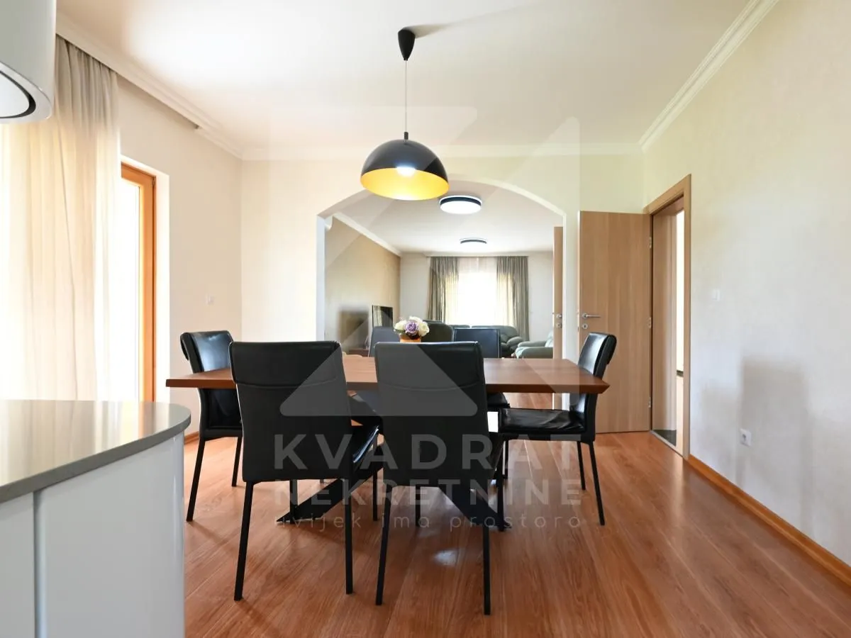 Sale, house, 200m², Rogami, Podgorica
