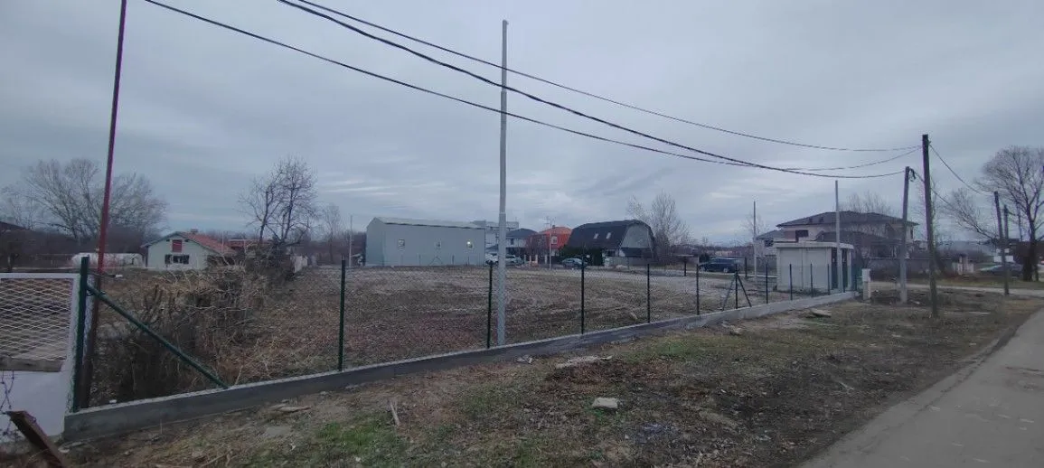 Izdavanje, plac, 1600m², Veternička rampa, Novi Sad Sve Podlokacije