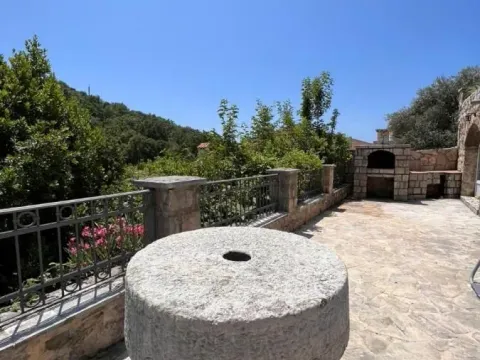 Prodaja, kuća, 243m², Reževići, Budva - image 17