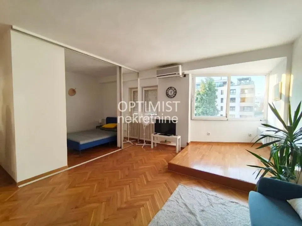 Sale, one bedroom apartment, 42m², Autokomanda, Voždovac Sve Podlokacije