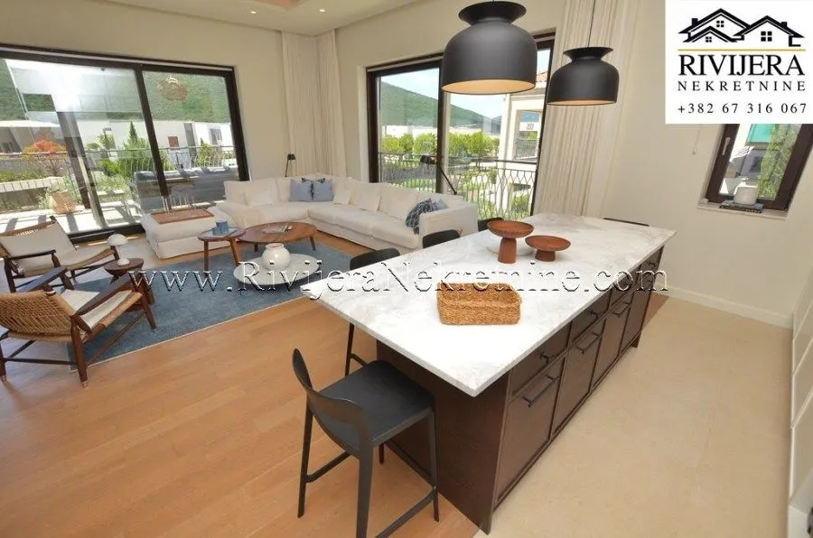 Prodaja, trosoban stan, 171m², Kumbor, Herceg Novi