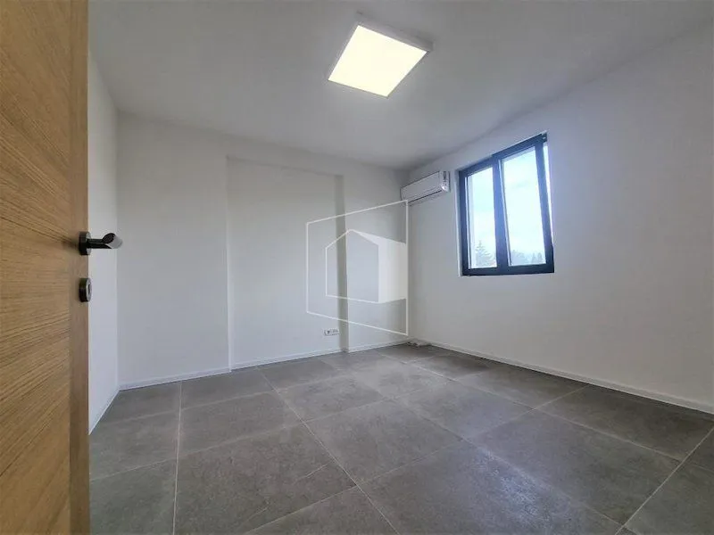 Rent, office space, 120m², Centar, Podgorica