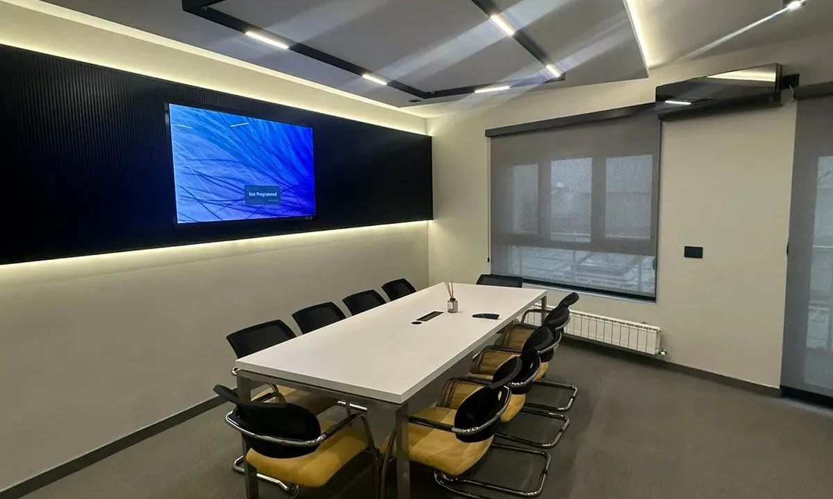 Izdavanje, poslovni prostor, 160m², Vračar Sve Podlokacije, Beograd