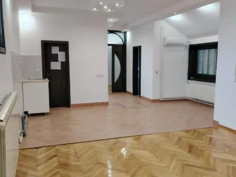 Rent, house, 128m², Centar, Novi Sad - image 3