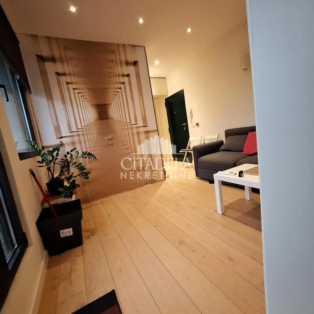 Prodaja, dvosoban stan, 60m², Stari Grad, Beograd
