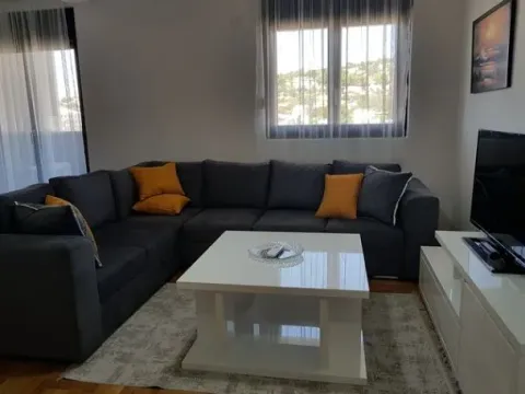 Rent, two bedroom apartment, 65m², Vezirov Most, Podgorica
