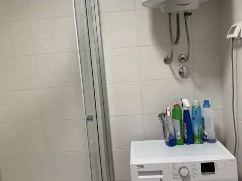 Izdavanje, jednosoban stan, 45m², City Kej, Podgorica - image 10