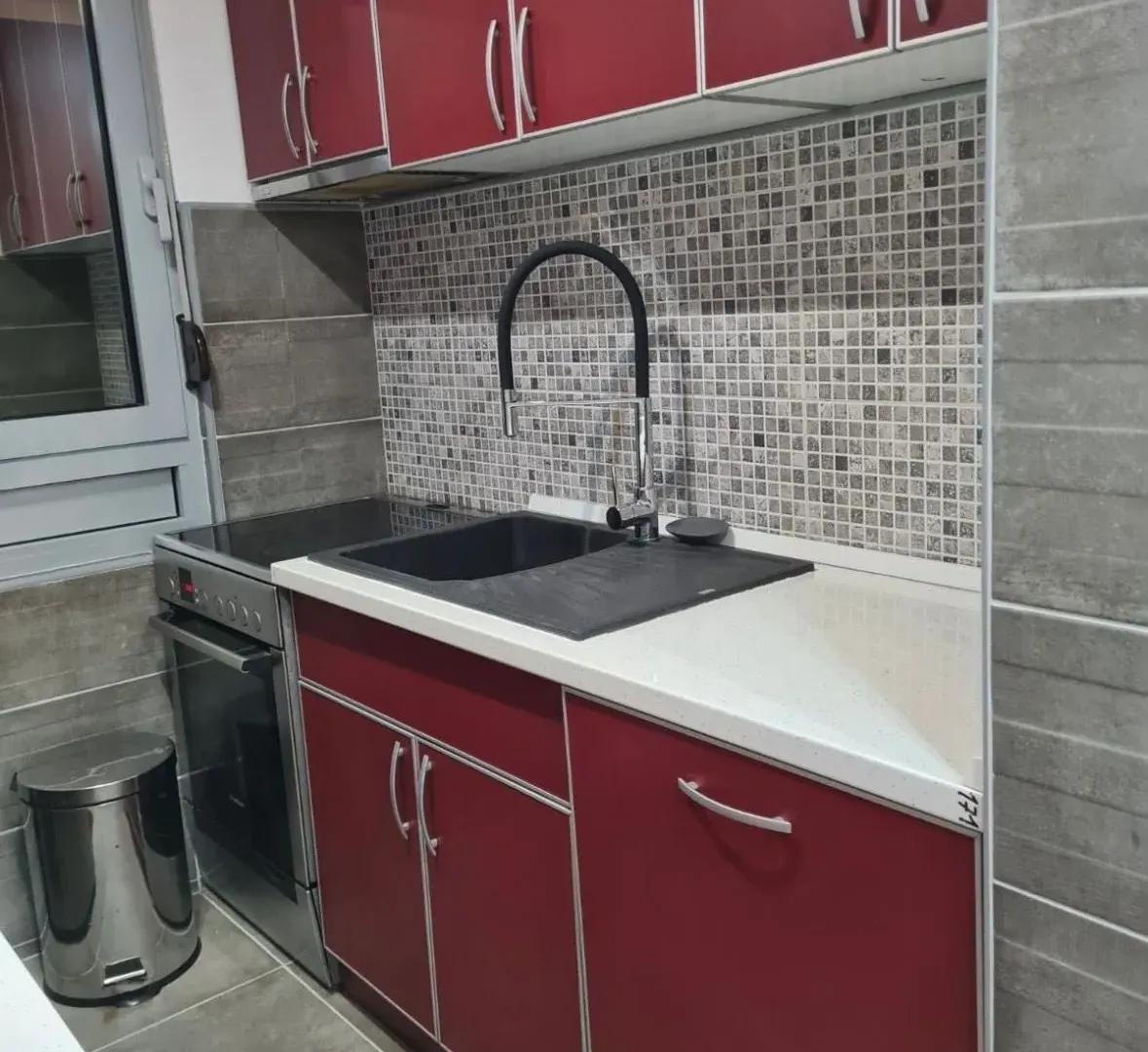 Prodaja, trosoban stan, 92m², Adok, Budva