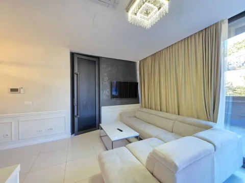 Prodaja, jednosoban stan, 49m², Budva, Crna Gora - image 10