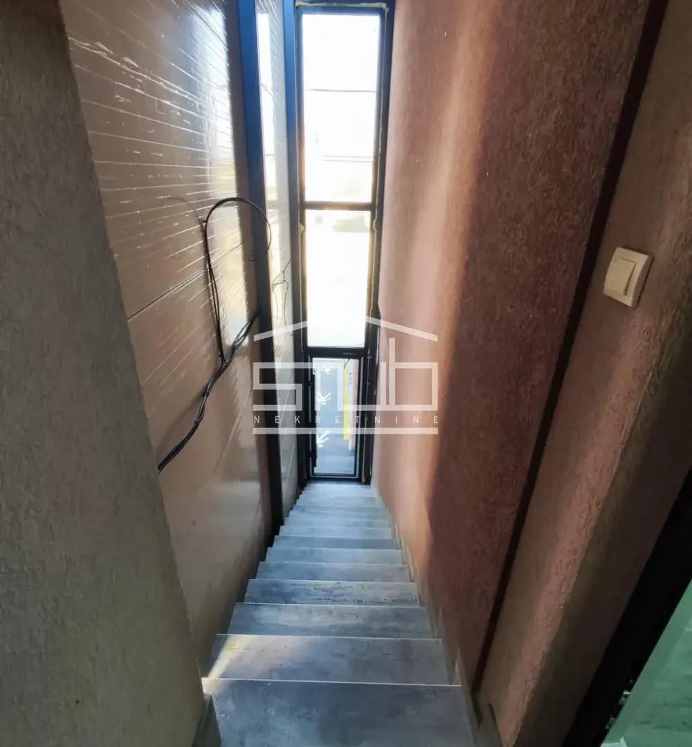 Rent, office space, 660m², Zemun Sve Podlokacije, Beograd
