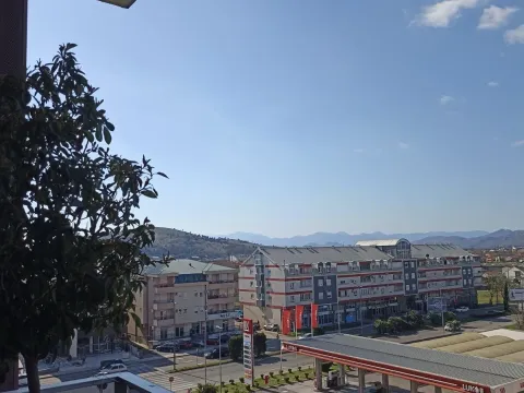 Izdavanje, jednosoban stan, 46m², City Kvart, Podgorica - image 2