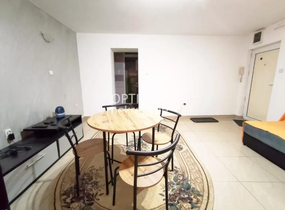 Prodaja, jednosoban stan, 29m², Čubura, Beograd