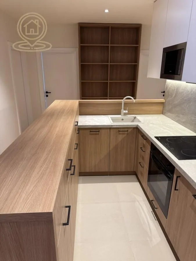 Rent, four bedroom apartment, 90m², Vračar Sve Podlokacije, Beograd