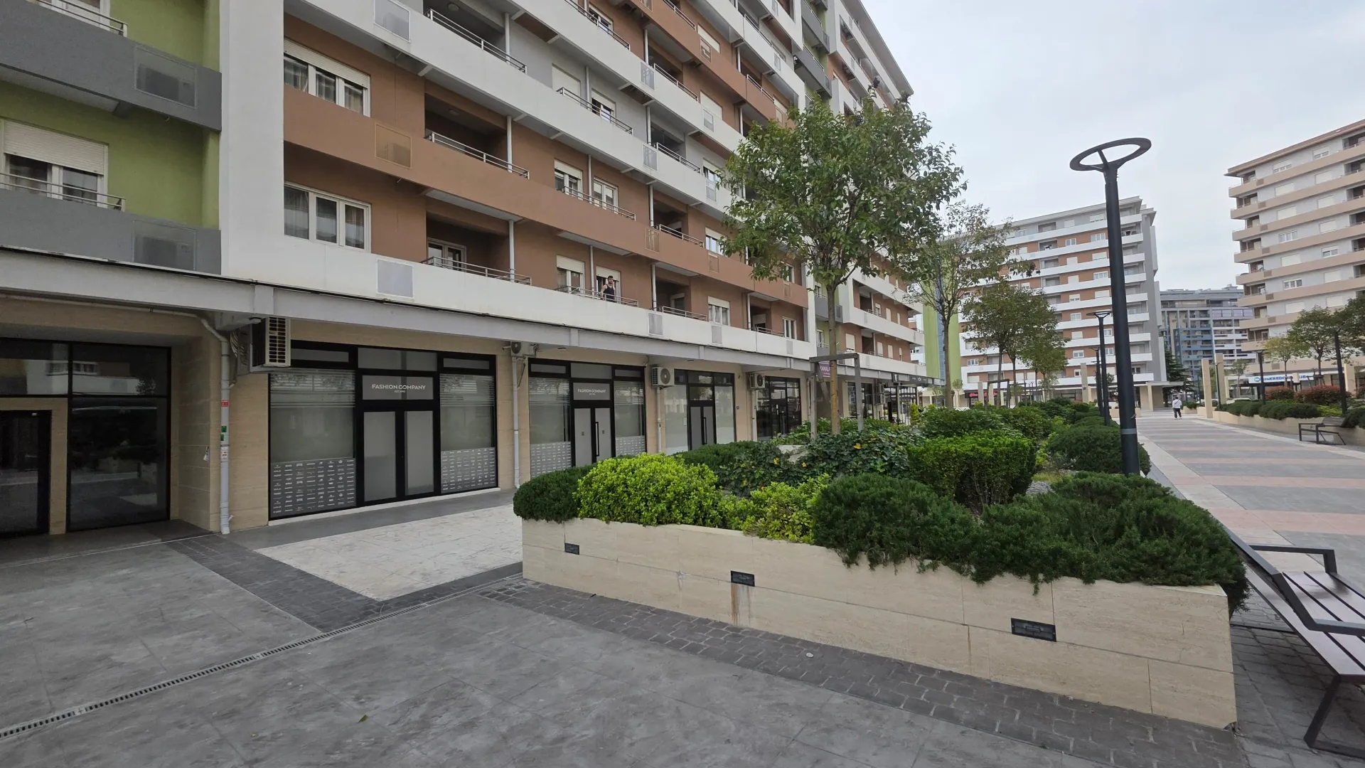 Rent, office space, 55m², Central Point, Podgorica