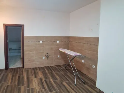 Prodaja, kuća, 150m², Straševina, Nikšić - image 13