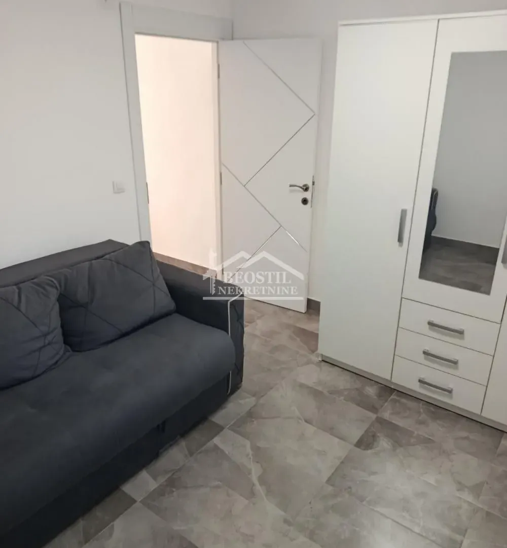 Izdavanje, jednosoban stan, 32m², Zvezdara Sve Podlokacije, Beograd