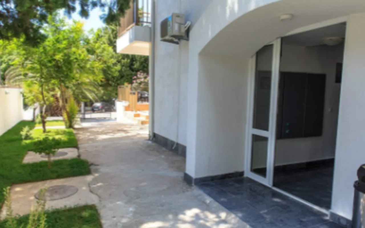 Prodaja, ugostiteljski objekat, 399m², Sutomore, Bar