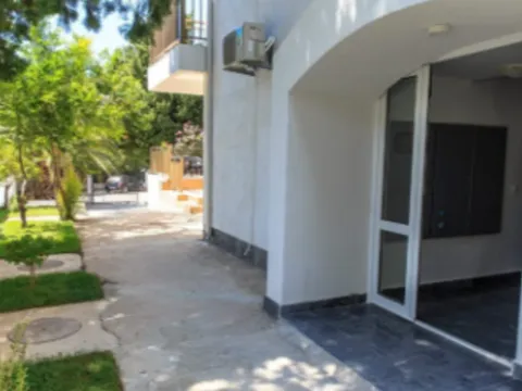 Sale, hospitality venue, 399m², Sutomore, Bar - image 4