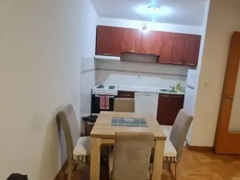 Prodaja, jednosoban stan, 41m², Stari Aerodrom, Podgorica - image 8