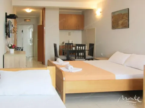 Sale, studio apartment, 26m², Rafailovići, Budva - image 9