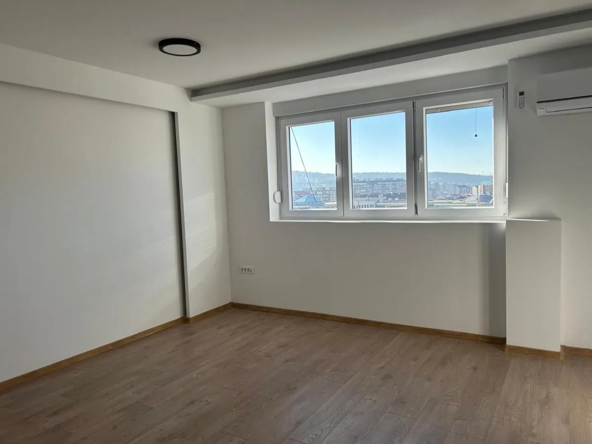 Rent, office space, 230m², Centar, Niš