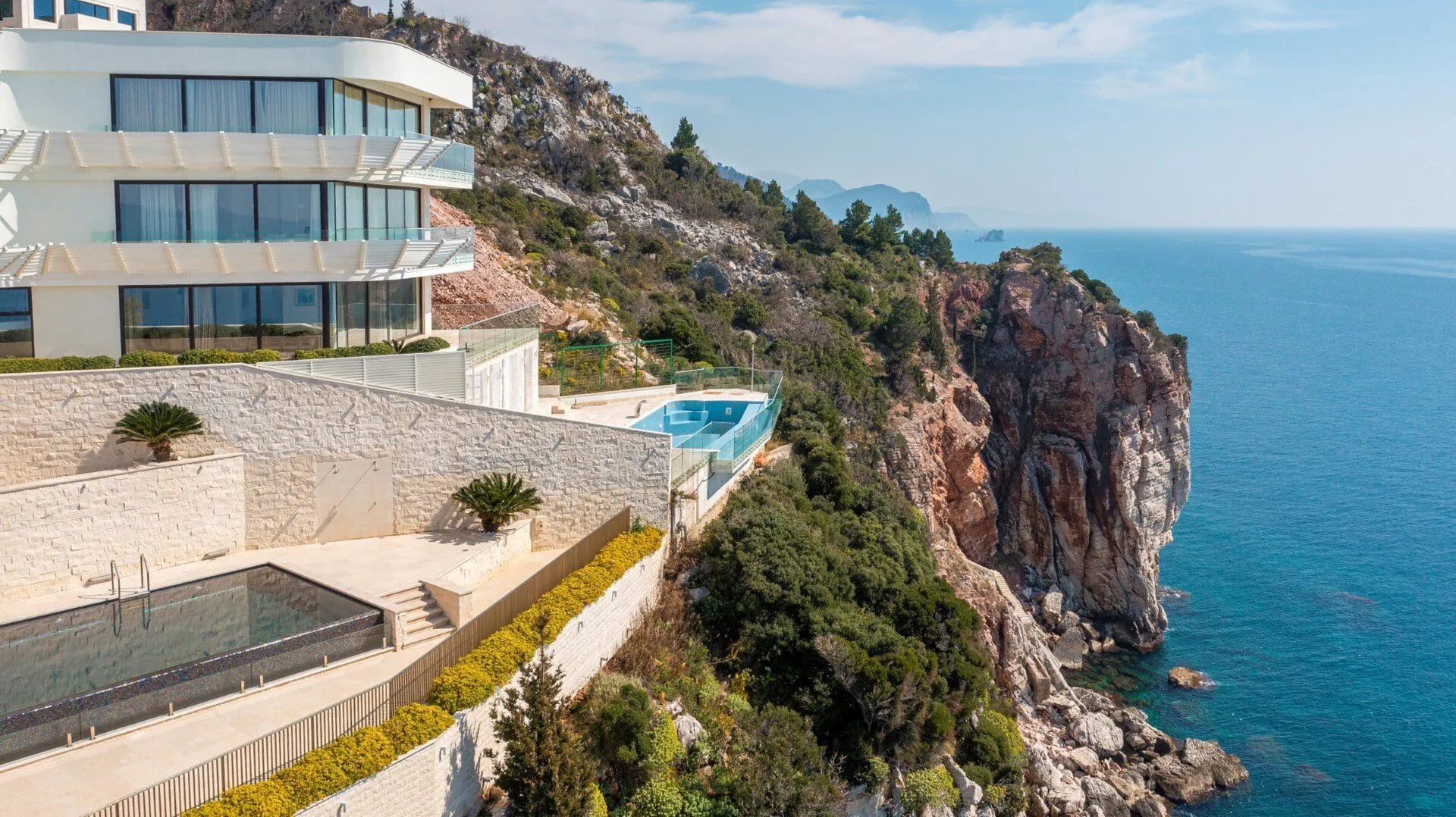 Sale, three bedroom apartment, 182m², Skočiđevojka, Budva