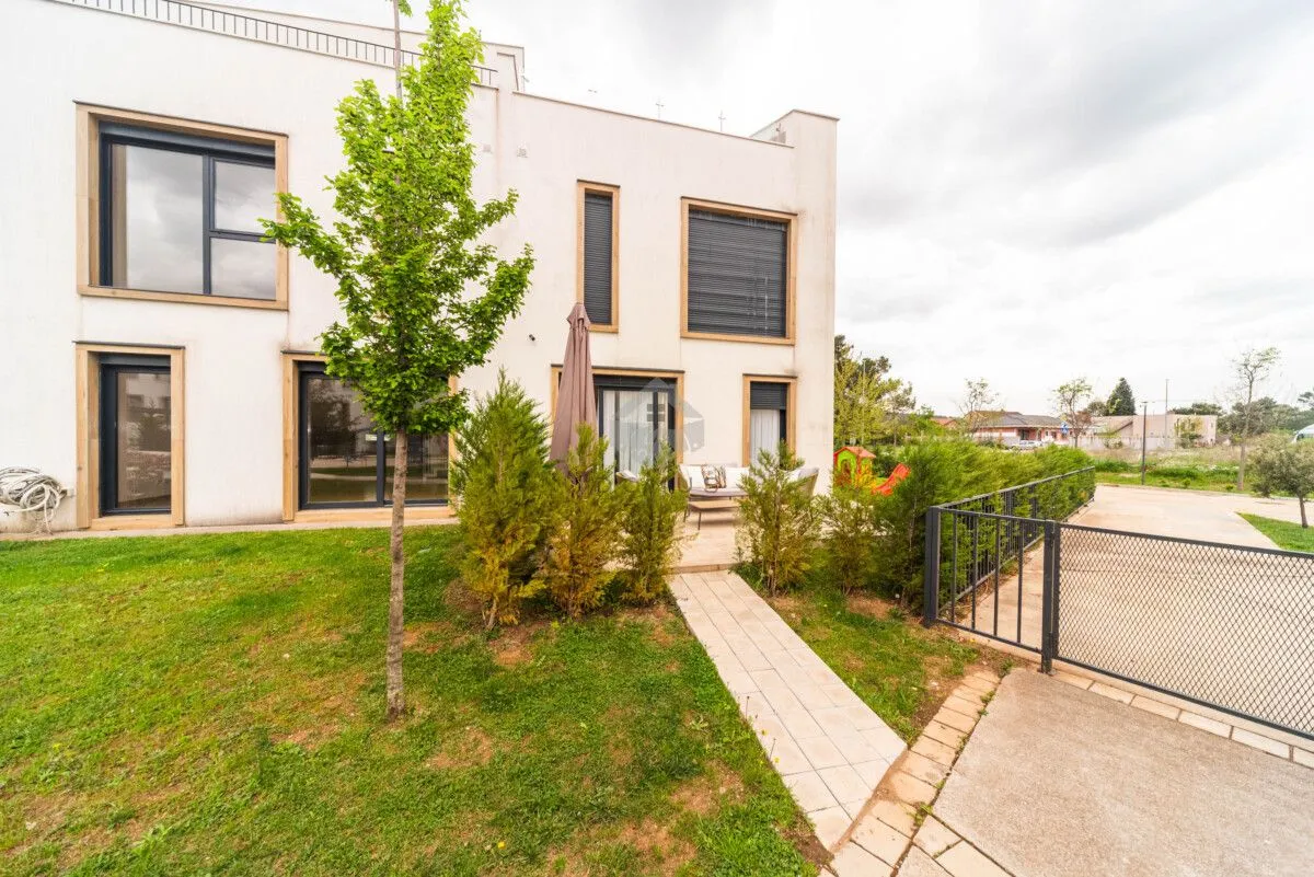 Prodaja, kuća, 145m², Zagorič, Podgorica
