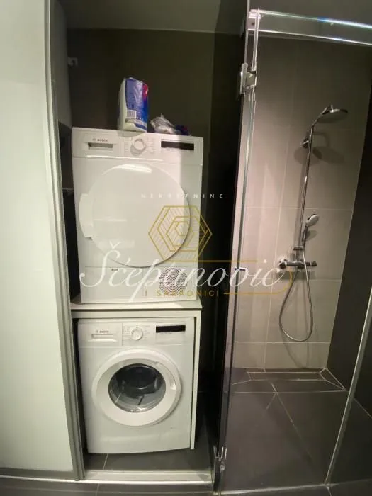 Prodaja, trosoban stan, 99m², Nova Detelinara, Novi Sad Sve Podlokacije