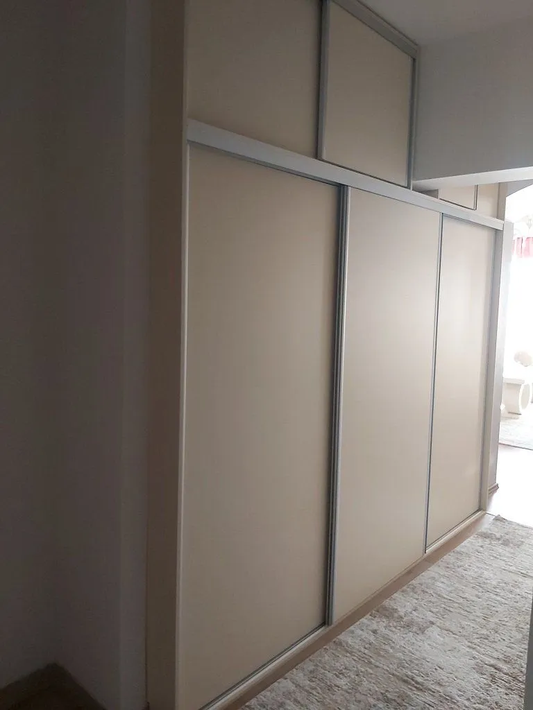 Izdavanje, dvosoban stan, 100m², Centar, Podgorica