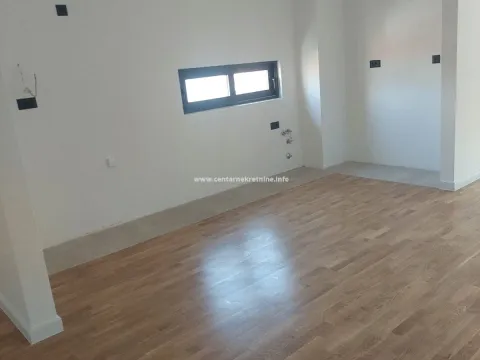 Izdavanje, poslovni prostor, 108m², City Kvart, Podgorica - image 6