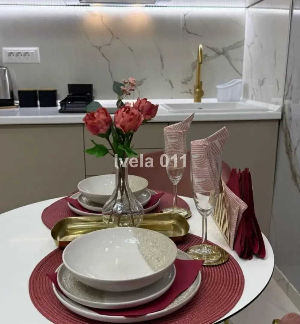 Sale, apartment, 20m², Kalenić Pijaca, Vračar Sve Podlokacije