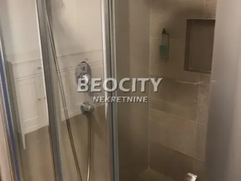 Prodaja, trosoban stan, 57m², Centar, Zlatibor - image 4