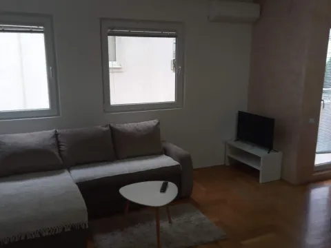 Izdavanje, dvosoban stan, 38m², Palilula Sve Podlokacije, Beograd - image 4