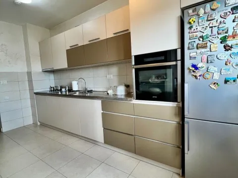 Prodaja, trosoban stan, 119m², City Kvart, Podgorica - image 3