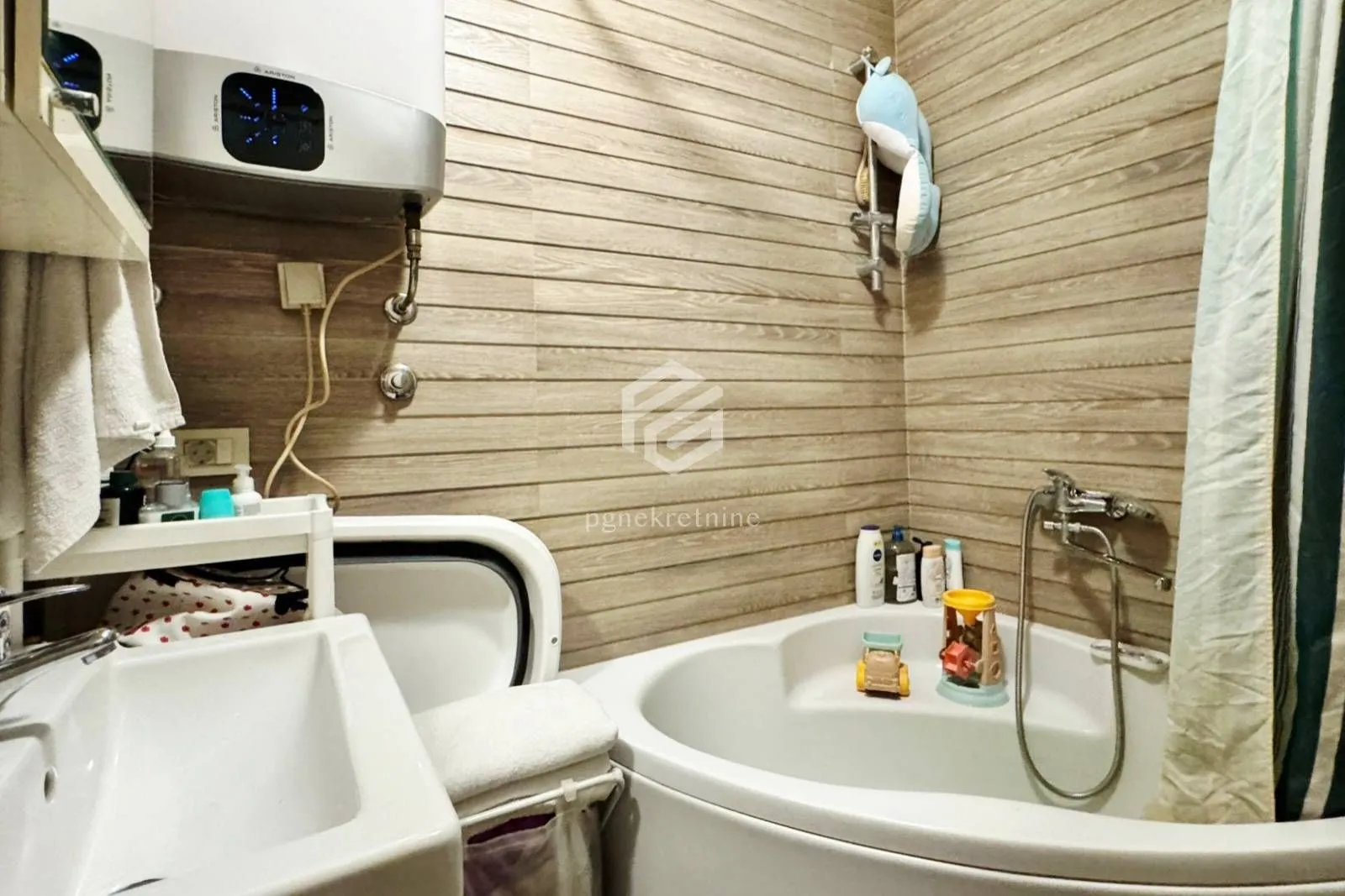 Sale, one bedroom apartment, 56m², Preko Morače, Podgorica