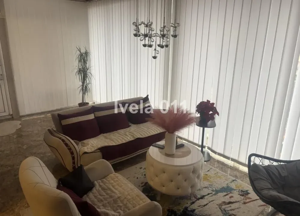 Rent, house, 300m², Jajinci, Voždovac Sve Podlokacije