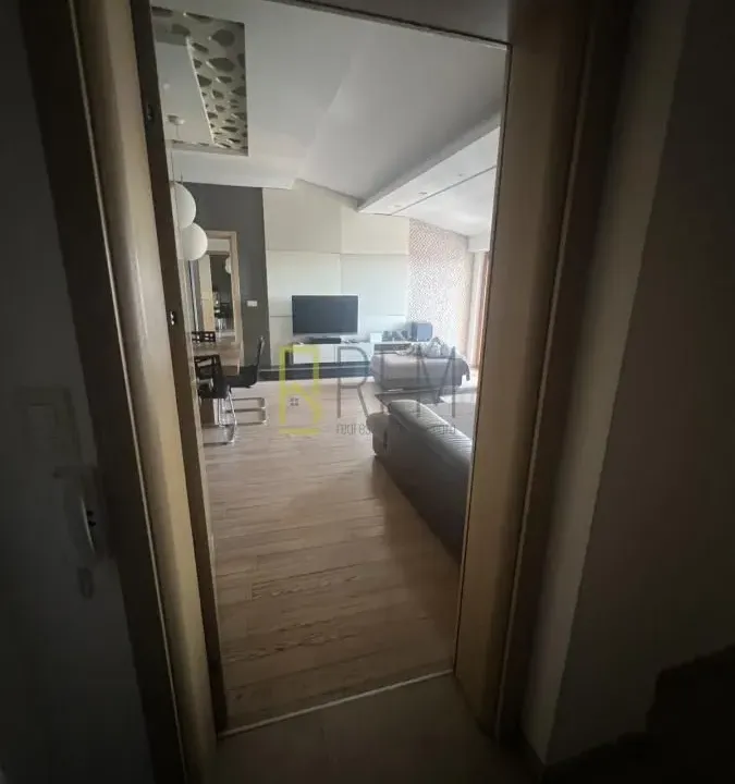 Prodaja, trosoban stan, 120m², Gorica C, Podgorica