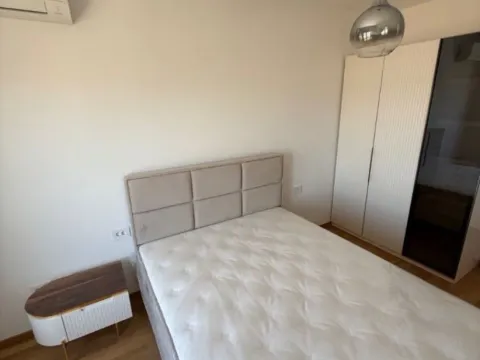 Izdavanje, dvosoban stan, 65m², Stari Aerodrom, Podgorica - image 6