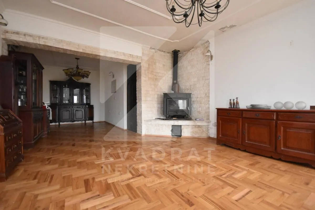 Prodaja, kuća, 343m², Zagorič, Podgorica