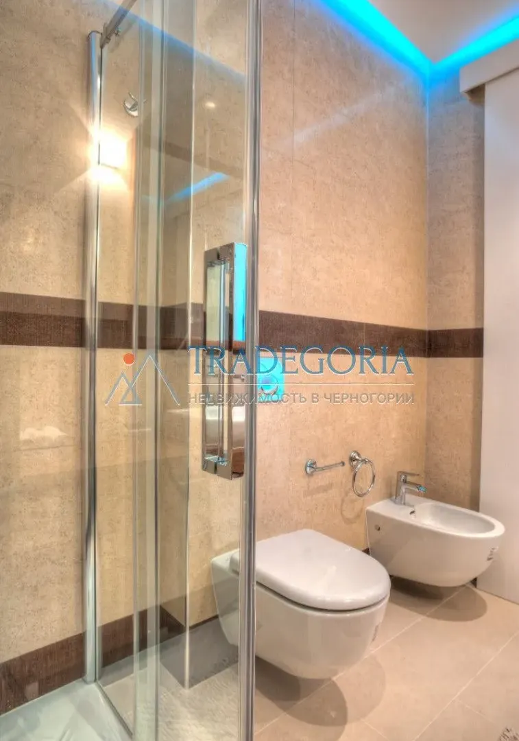 Prodaja, dvosoban stan, 112m², Budva, Crna Gora