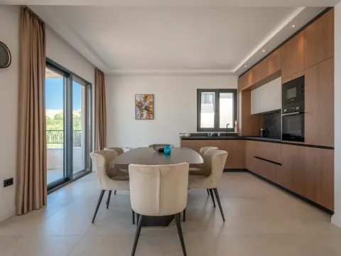 Prodaja, kuća, 318m², Reževići, Budva - image 19