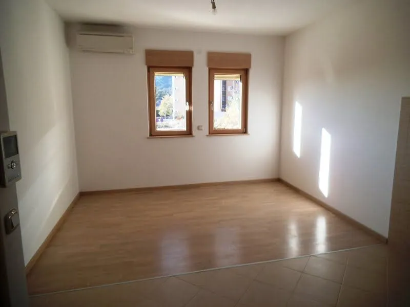 Sale, apartment, 1150m², Bečići, Budva
