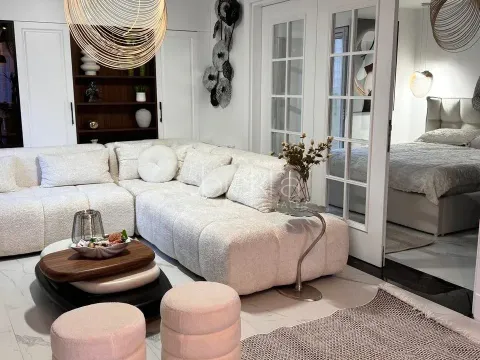 Prodaja, stan, 110m², Kotor, Crna Gora - image 3