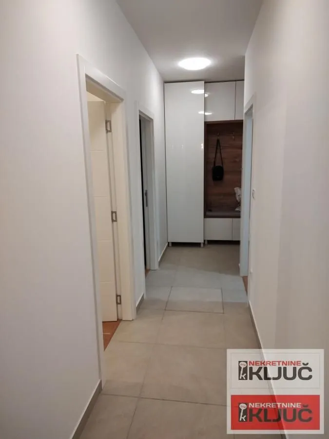 Izdavanje, trosoban stan, 57m², Kej, Novi Sad Sve Podlokacije