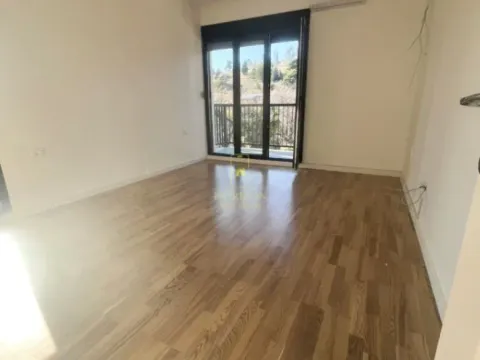 Prodaja, trosoban stan, 90m², Gorica C, Podgorica - image 5