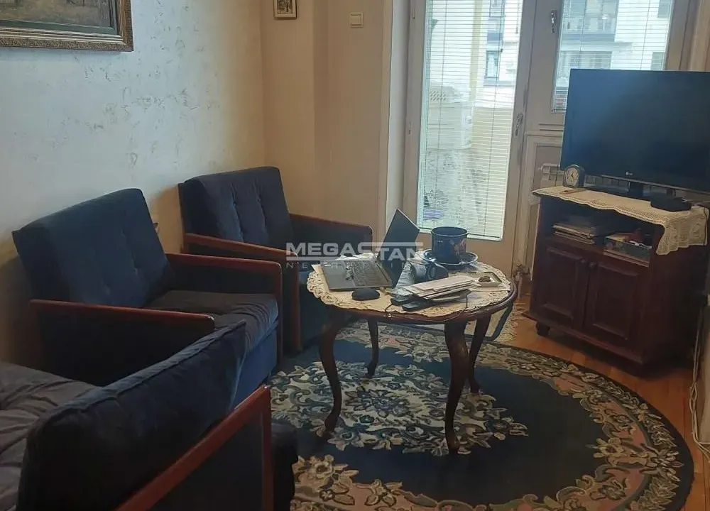 Prodaja, dvosoban stan, 68m², Stari Grad, Beograd