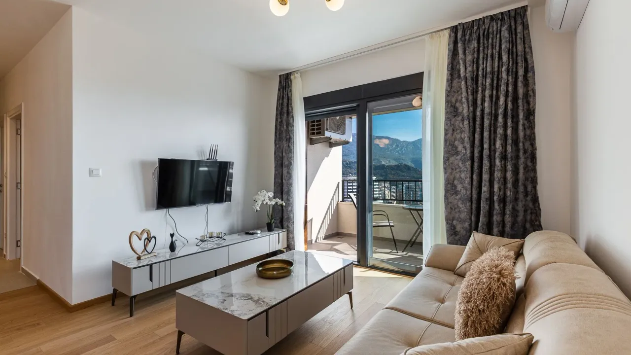 Rent, two bedroom apartment, 44m², Bečići, Budva
