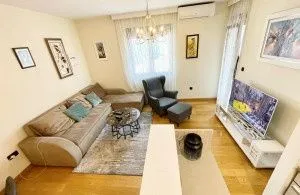 Prodaja, dvosoban stan, 72m², Centar, Podgorica